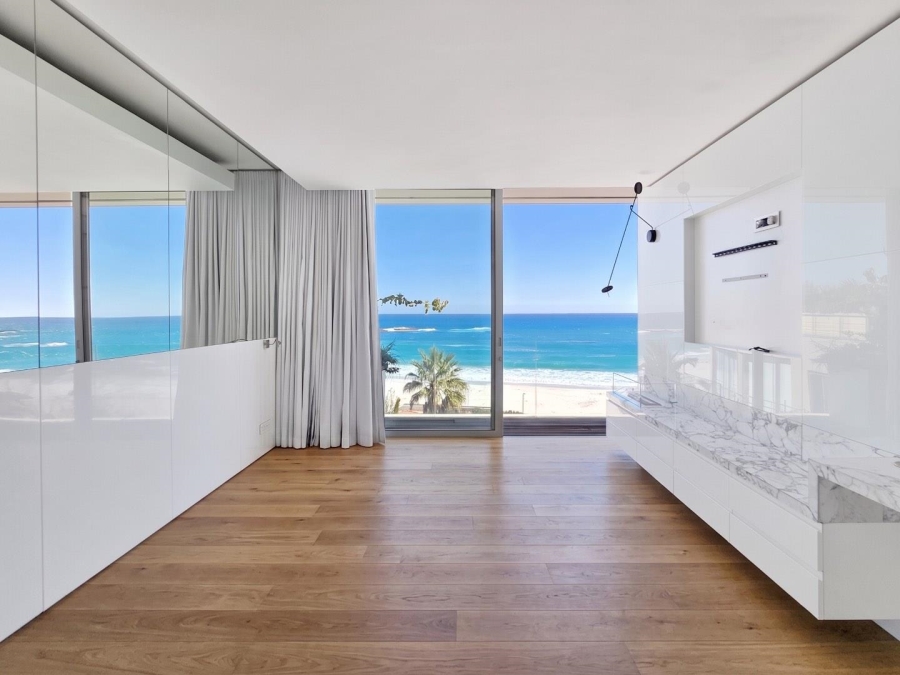 To Let 3 Bedroom Property for Rent in Camps Bay Western Cape